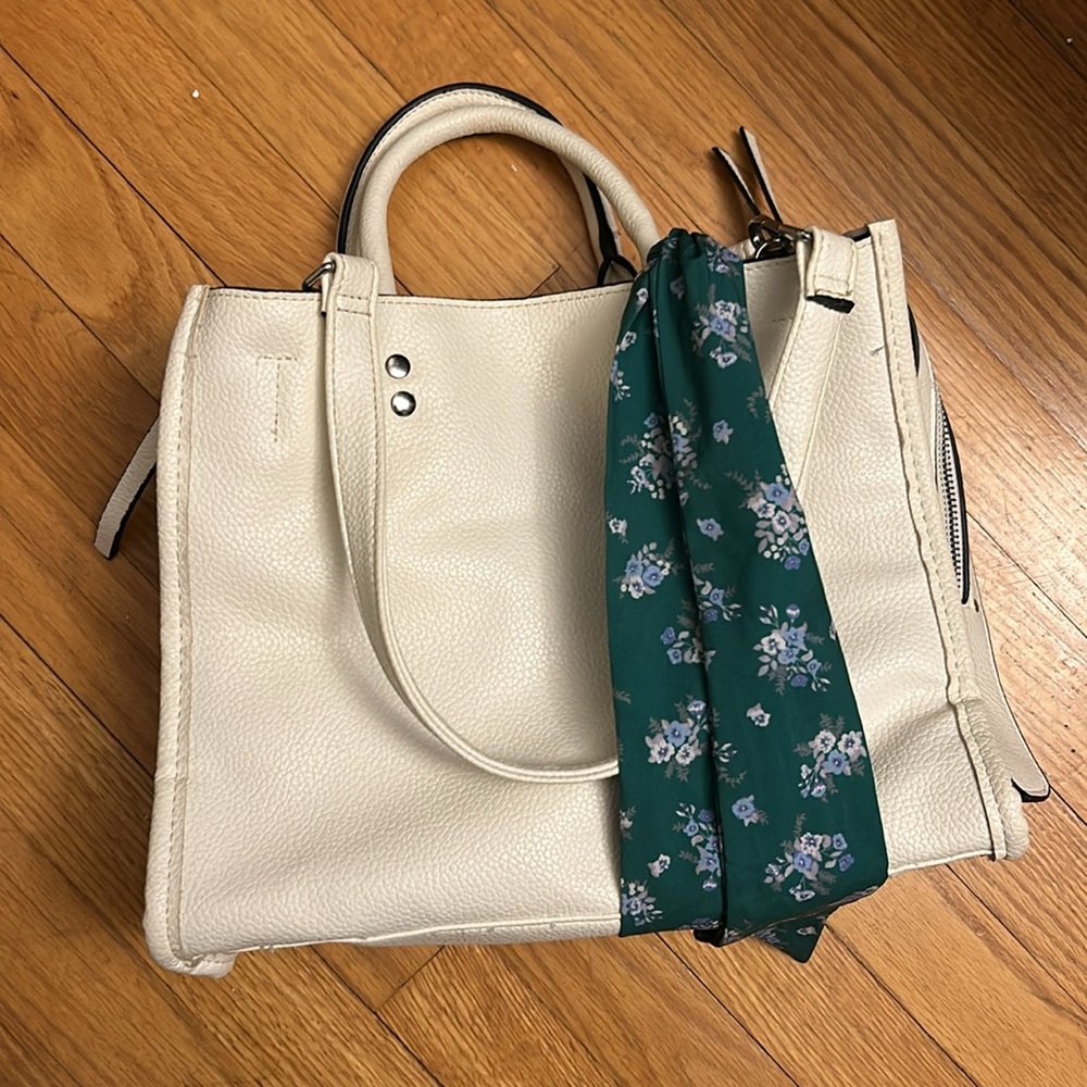 Steve Madden Cream Shoulder Bag